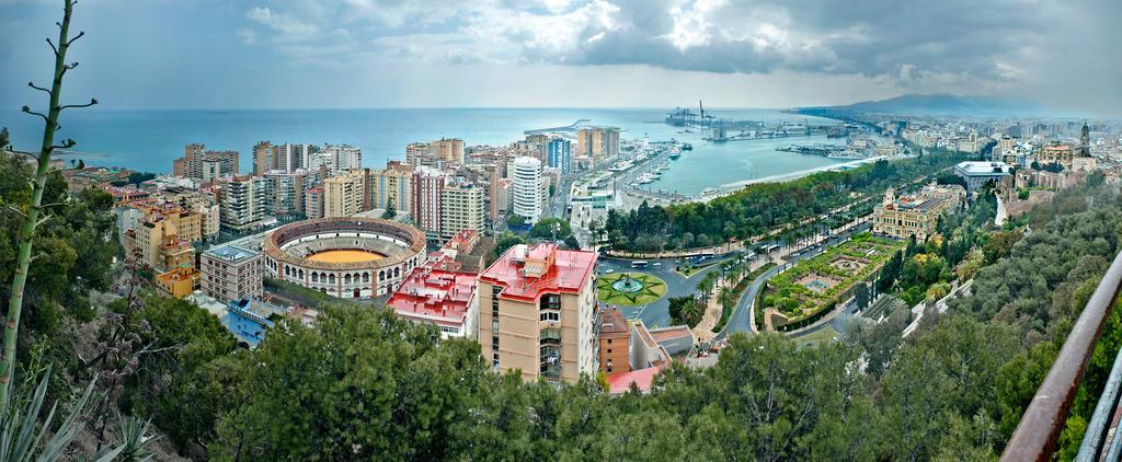 California Hotel Malaga Luaran gambar