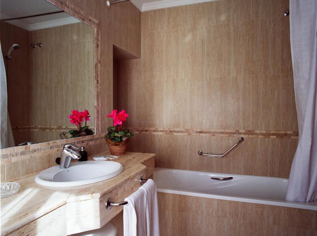California Hotel Malaga Bilik gambar