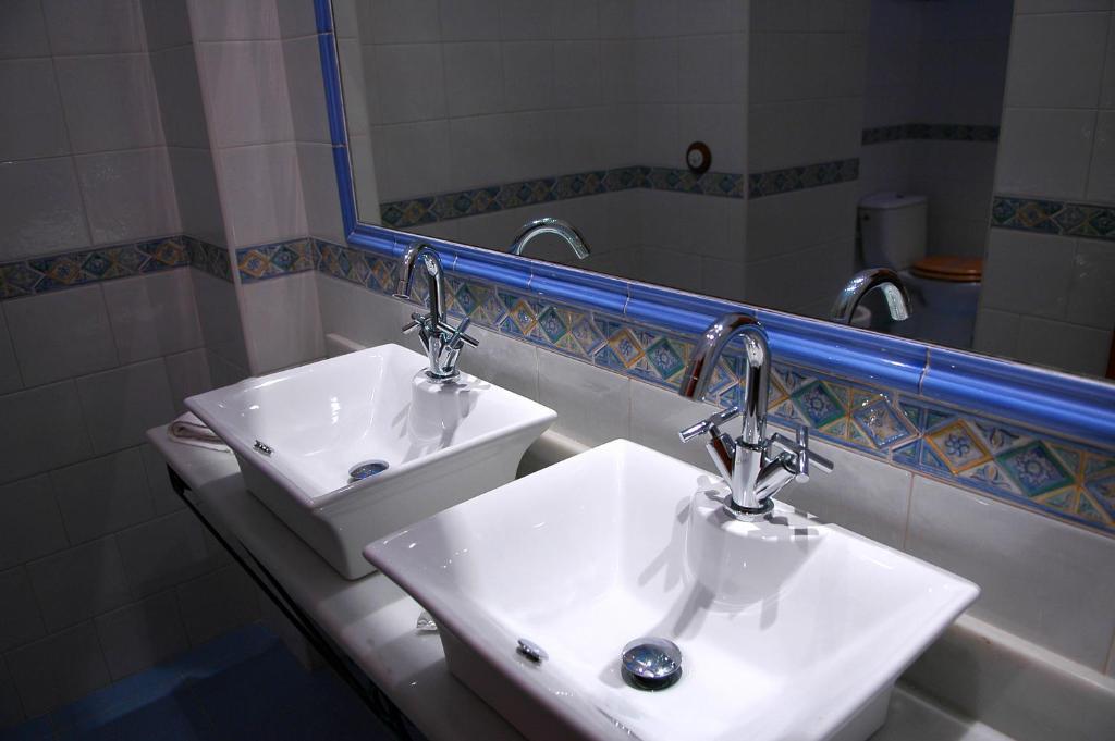 California Hotel Malaga Bilik gambar